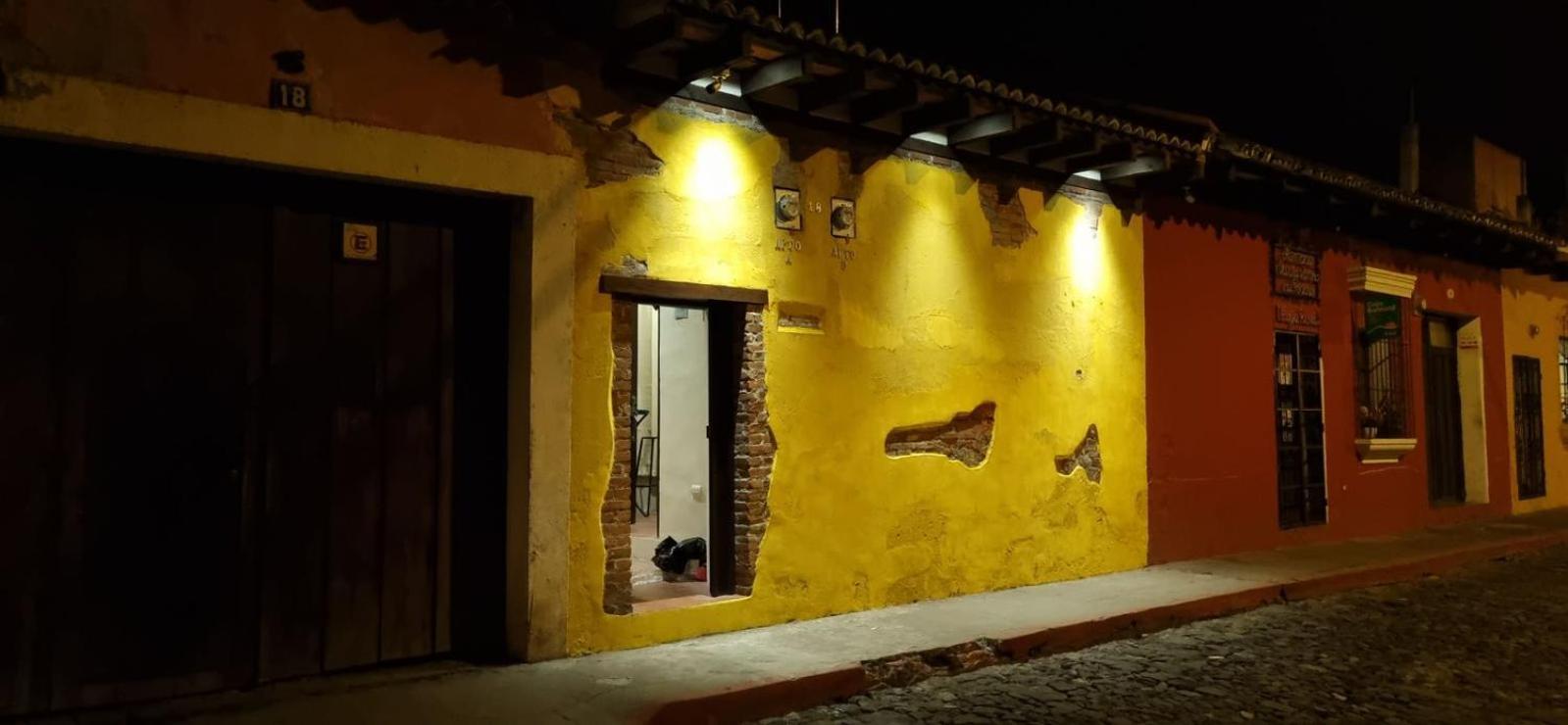 危地马拉安地瓜 El Aventurero酒店 外观 照片
